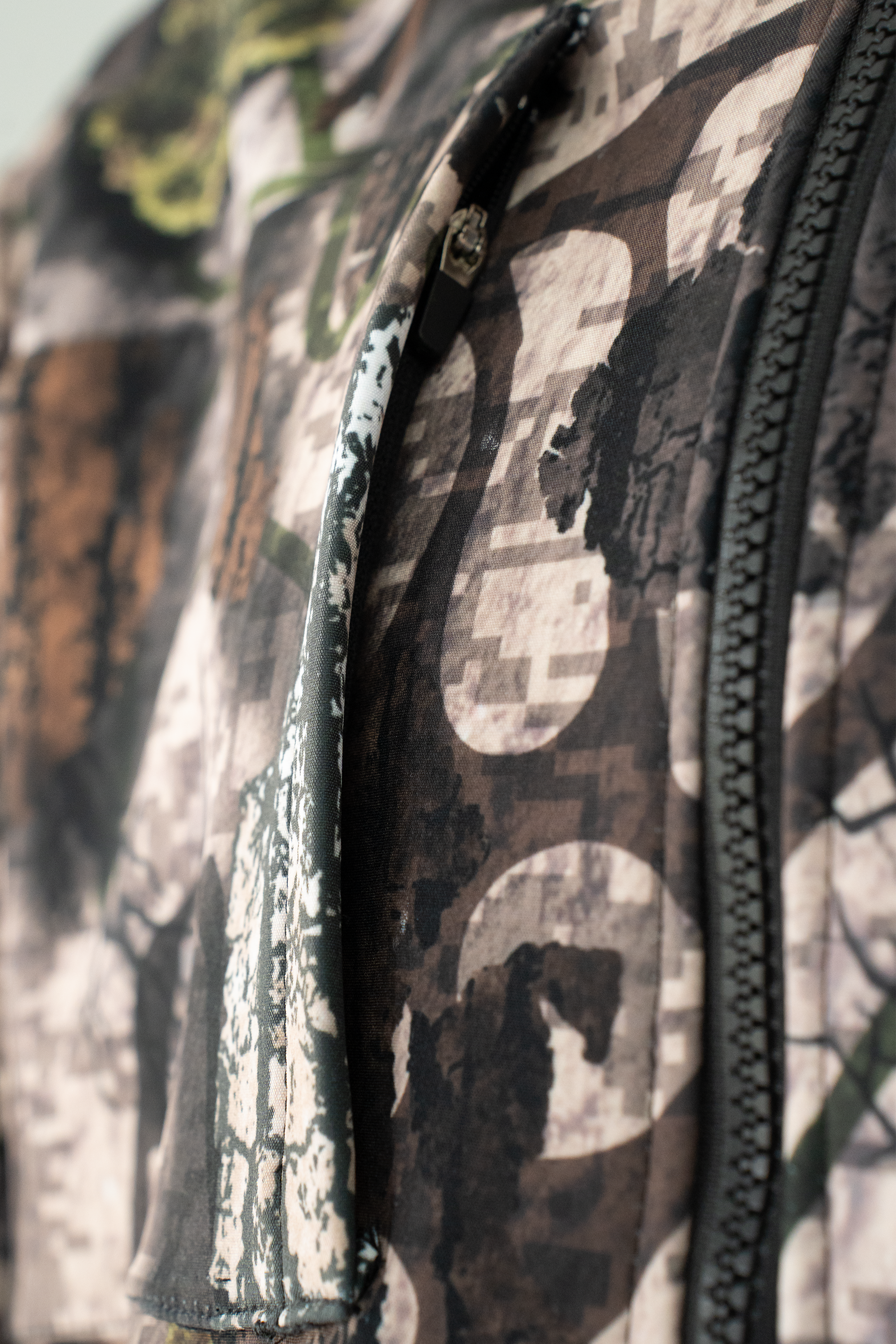 BIOMORPH Men’s Camo Softshell Jacket